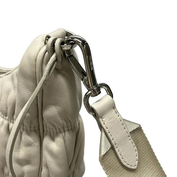 Auth PRADA Gathered Bag Cream Leather Shoulder Bag - Picture 7 of 16